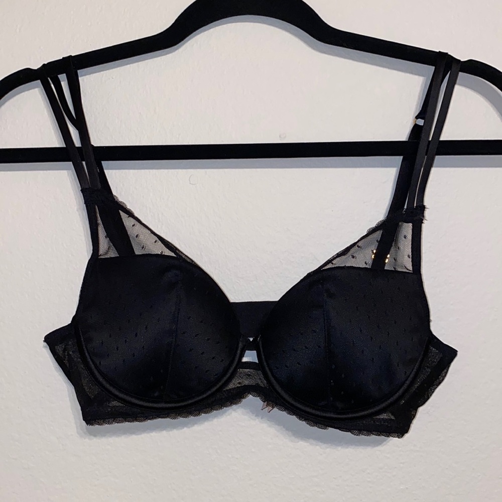 Victoria’s Secret Black Lace Polka Dot Push Up Bra Double Strap 34B